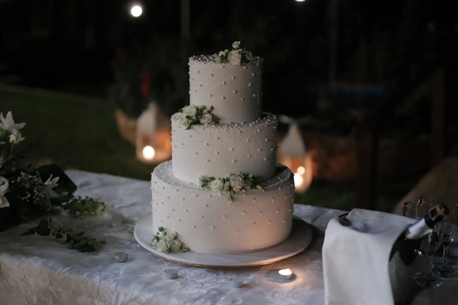 Torta nuziale a tre piani
